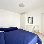 Rialto Apartment *